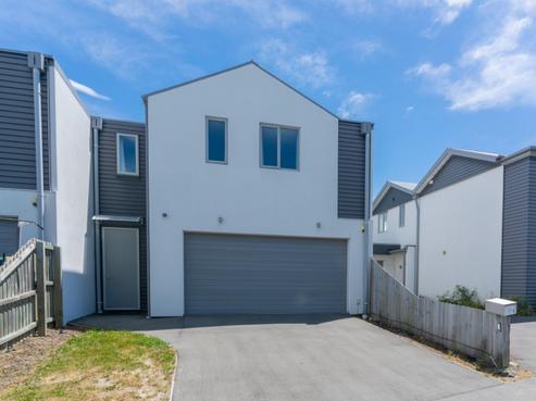 1B Sienna Court, Aidanfield