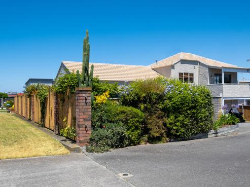 1/184 Charles Street, Westshore