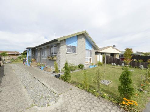 7 Raymond Road, Bromley