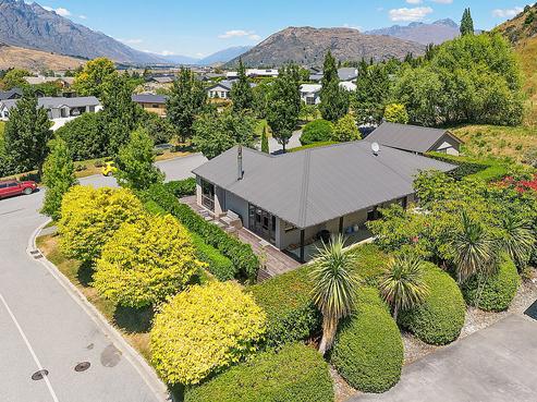 58 Ferry Hill Drive, Lower Shotover