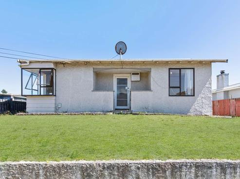 1 Manuka Street, Castlecliff