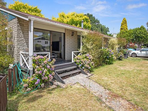 2 Eliot Place, Leamington