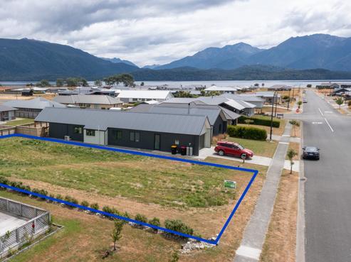 87 Howden Street, Te Anau
