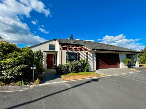 42 Lakeridge Close, Rangatira Park