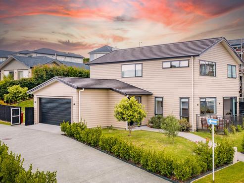 77 Pinecrest Drive, Gulf Harbour
