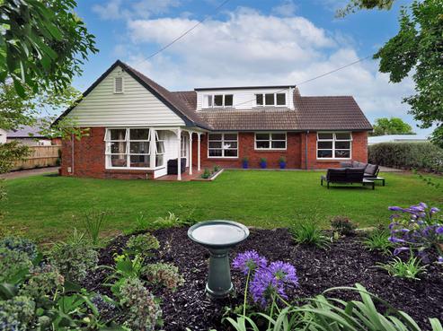 47 Queenwood Avenue, Queenwood