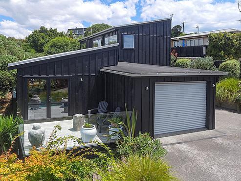 751 Whangaparaoa Road, Manly