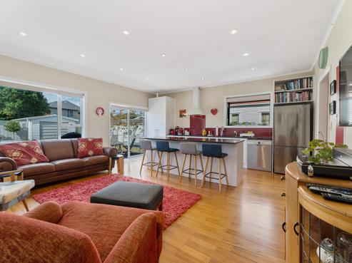 3 Hall Crescent, Epuni