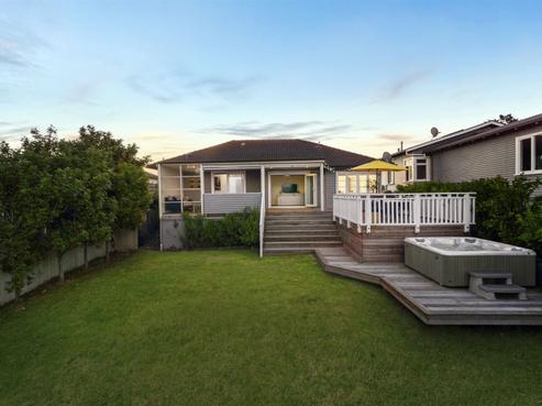 161 Birkenhead Avenue, Birkenhead