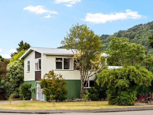 1 Ruapae Grove, Trentham