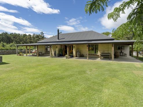 585 Dunstan Road, Alexandra