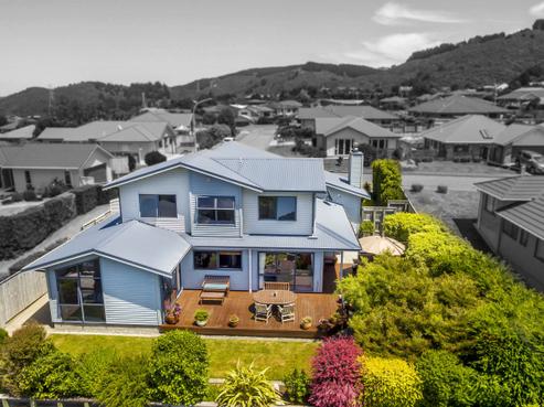 27 Mcewen Crescent, Riverstone Terraces