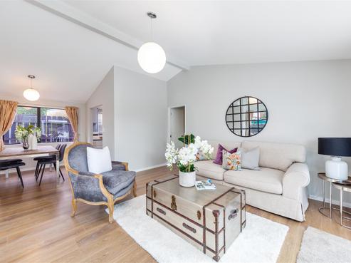 2/11 Brookfield Road, Te Atatu Peninsula