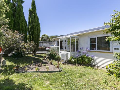 24 Chamberlain Road, Karori