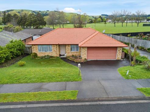 37 Cabeleigh Drive, Helensville