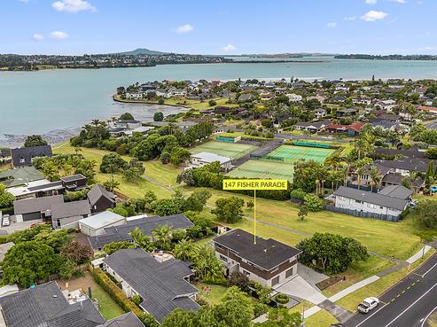 147 Fisher Parade, Sunnyhills
