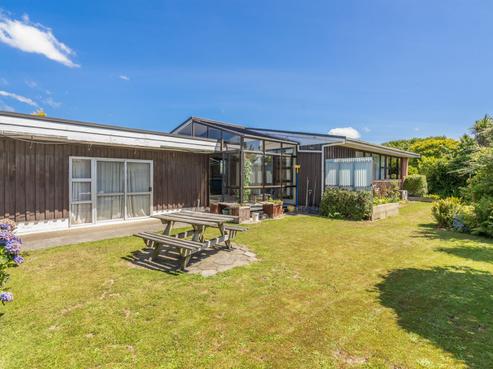 13 Brown Street, Strathern