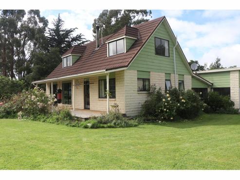 145 Adair Road, Fairview