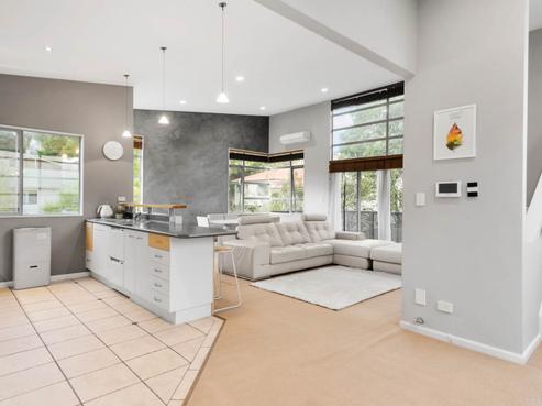 32I Parr Terrace, Castor Bay