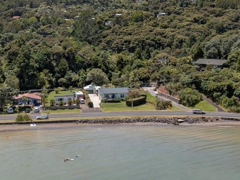 1214 Huia Road, Huia
