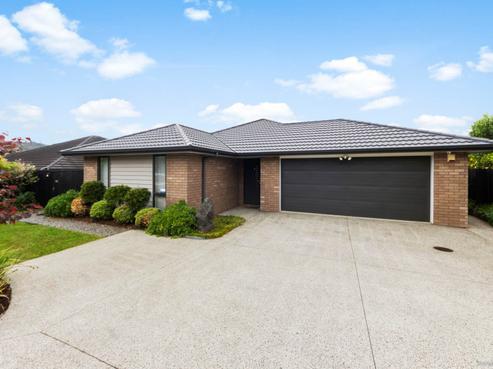 6 Robert Might Road, Kumeu