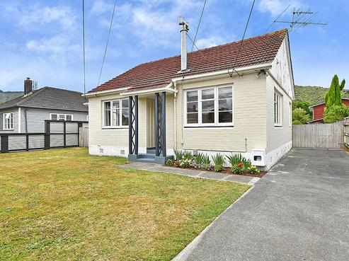 32 Pilcher Crescent, Naenae