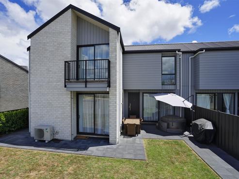 9 Boyack Drive, Temple View
