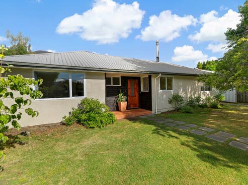 2A Larch Place, Wanaka