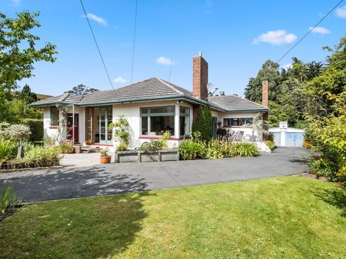 34 District Road, Roseneath
