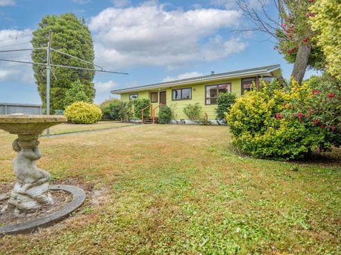 2/1304 Southland Road, Raureka