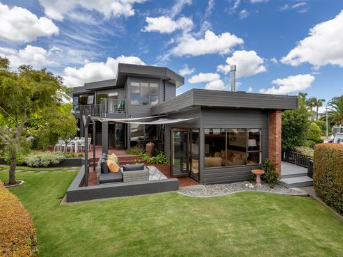 17 Clyside Avenue, Half Moon Bay