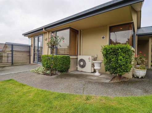 2/59 Orbell Street, Highfield