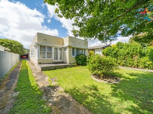 20 Golf Road, Manor Park