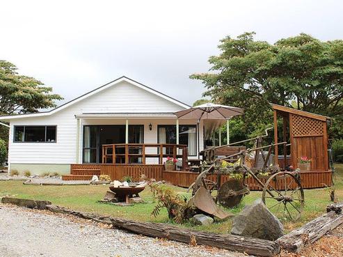 1245 Takaka Valley Highway, Takaka