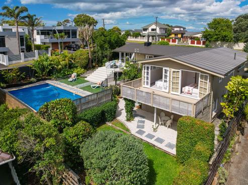 74 Bleakhouse Road, Howick