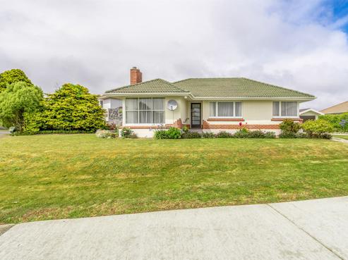 4 Adamson Crescent, Glengarry