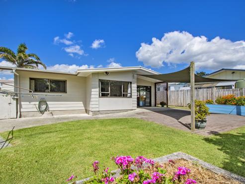 80 Paramount Parade, Tikipunga