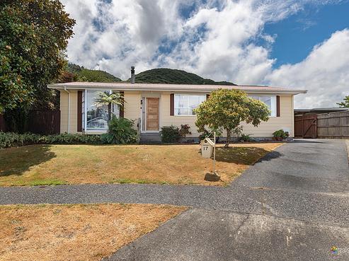 17 Fremont Grove, Totara Park