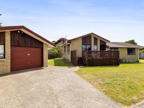 8A Keats Place, Whalers Gate