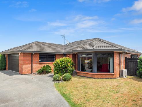 83 Sandwich Road, Saint Andrews