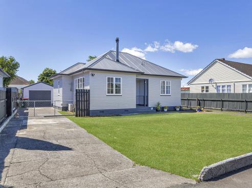 17 Claudius Street, Dannevirke