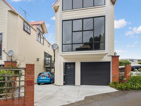 8F Moturoa Street, Thorndon