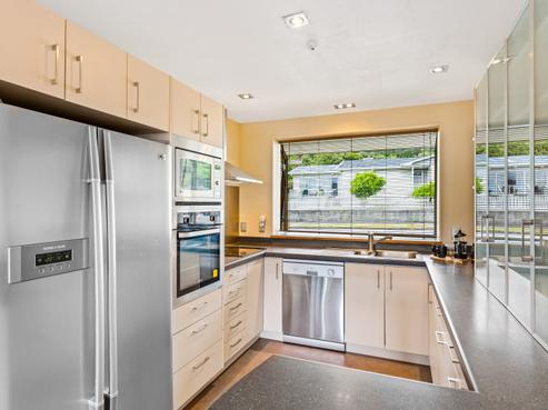 17 Zeala Grove, Stokes Valley