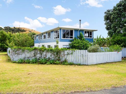 12 Ringer Avenue, Matapouri