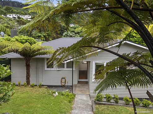 6 Woodstock Terrace, Tawa