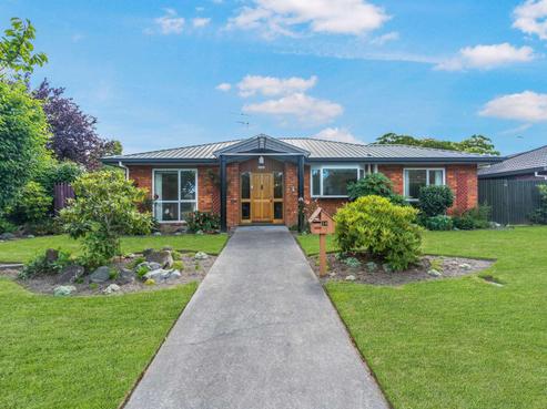 16 Fairweather Crescent, Kaiapoi