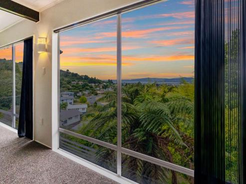 39 Mountain Road, Western Heights