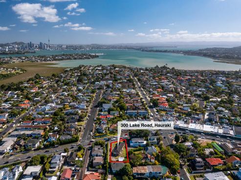 3/300 Lake Road, Hauraki