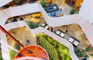 Be at the B:HIVE - flexible office and desk space