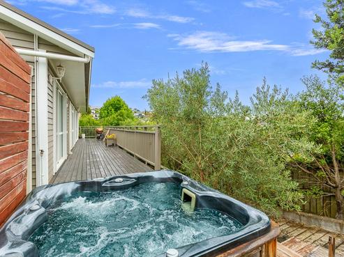 16 Fern Court, Orewa